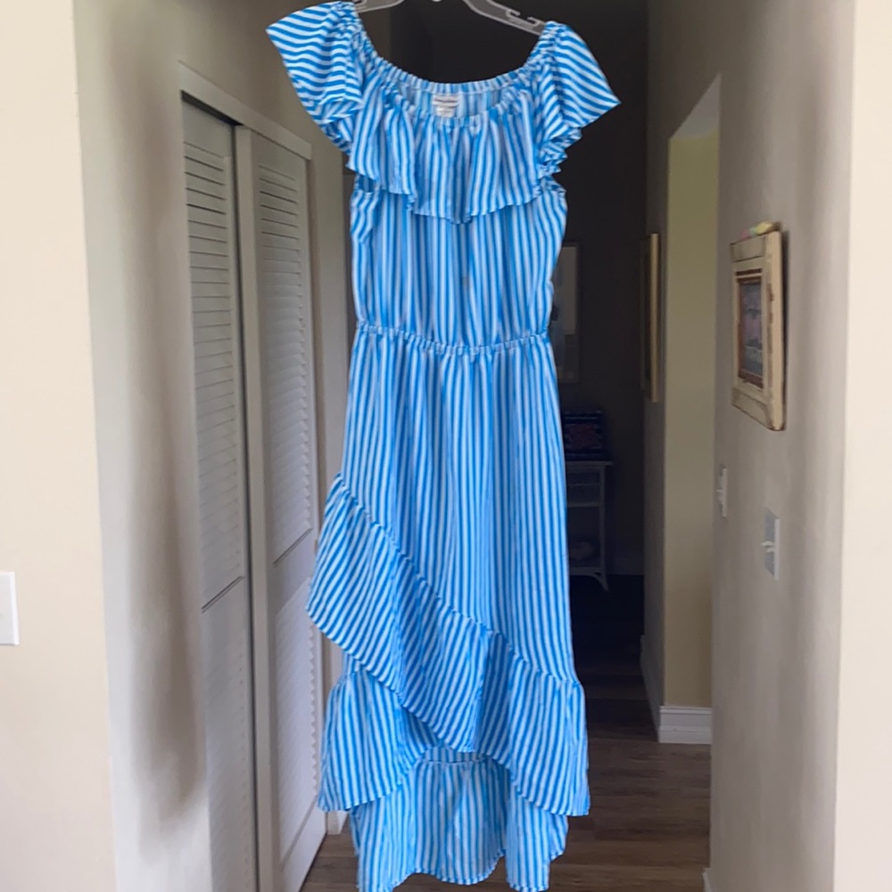 Size S super cute midi off the shoulder dress